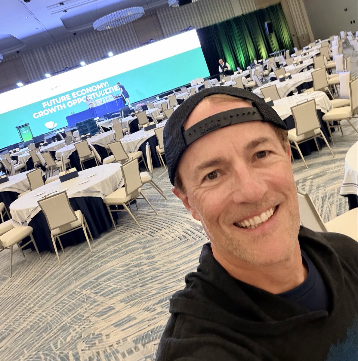 Andrew Busch tweet media