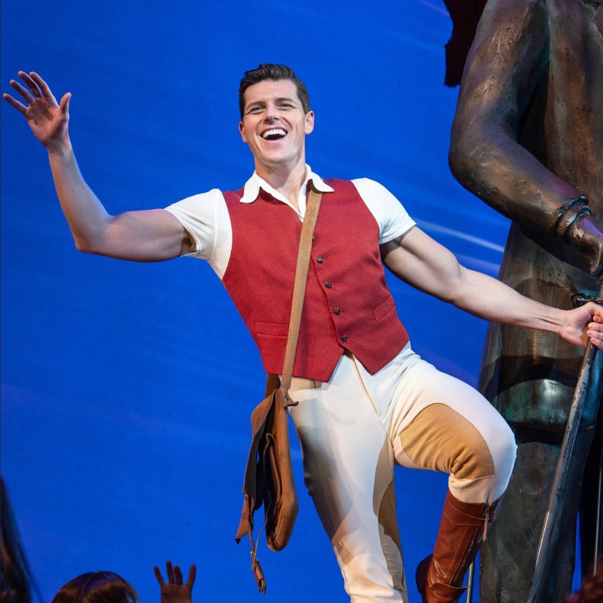 wicked_updates's tweet photo. Jordan Litz, Broadway’s longest running Fiyero, takes his final bow in ‘WICKED’ today. 

Happy trails to our Winkie Prince! https://t.co/Hx61y5VKaV