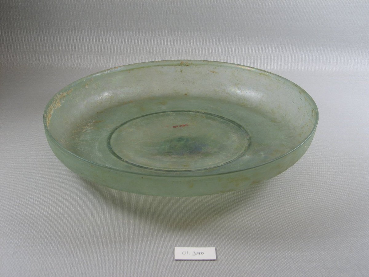 bm_ancient's tweet photo. Shallow Bowl of Molded Green Glass https://t.co/U98fK3b9NO https://t.co/GmGbK9cbF1