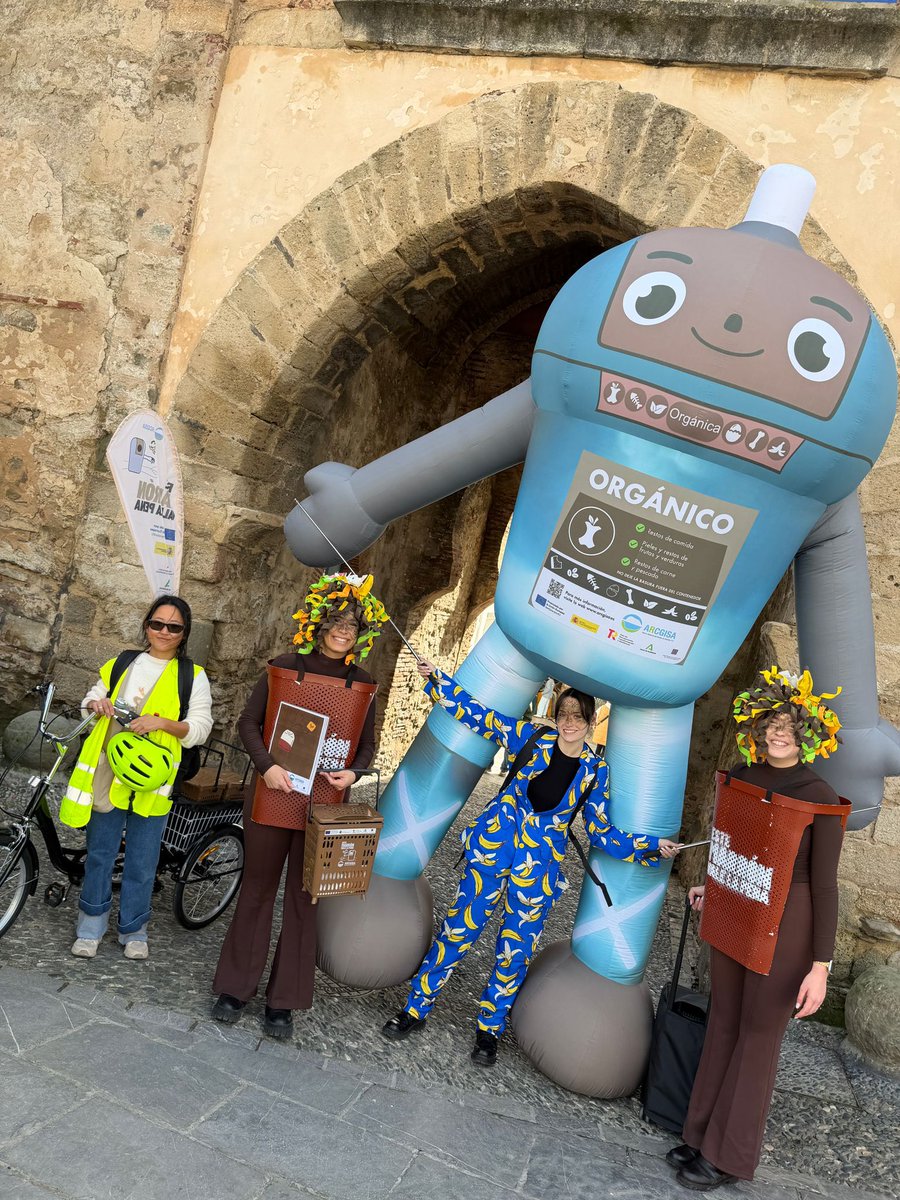 Tarifa traslada a la calle el reto de la basura orgánica con nuevos puntos informativos
cuatrovientos.noticiasdelavilla.net/tarifa-traslad…