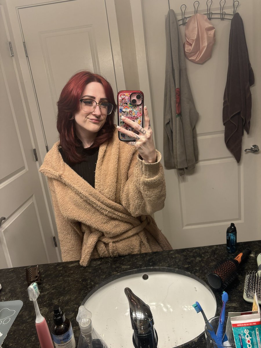 Nyx Monroe 🌙 tweet media