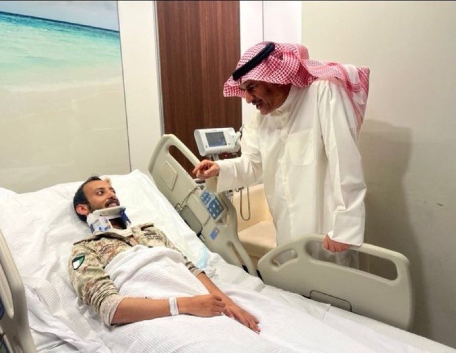 travelers_gulf's tweet image. البطل الكويتي محمد بن طفلة العجمي

أسقط 26 هدفا إيرانيا حتى أصيب بشظايا أحد الصواريخ البالستية

جعل والله تفداك ايران ومن والاها