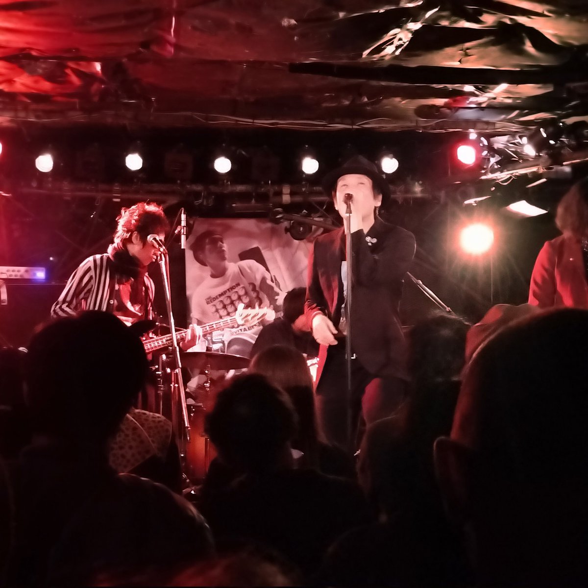 z_piratesrocks3's tweet image. RYOMAさんの日

LOOSE RIDER　
THE REDEMPTION
LAST TARGET
が熱いライブを魅せてくれました。

RYOMAさん、届きましたか✊️

#LOOSERIDER
#TheRedemption
#LastTarget
#下北沢SHELTER