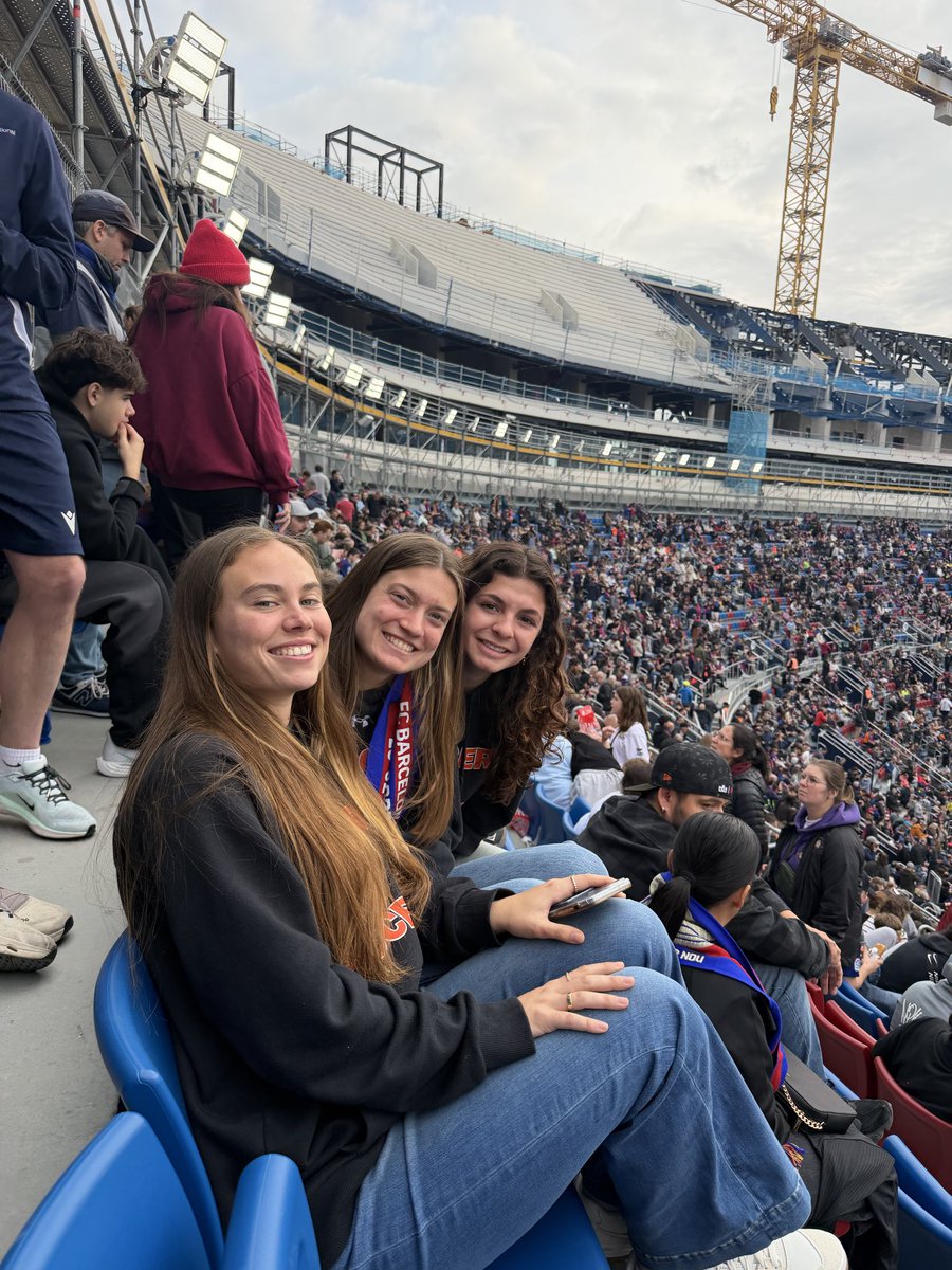 MercerWSoccer's tweet image. Day 1 in the books 🏟️⚽️

#MUWS | #GOBEARS | #Spain