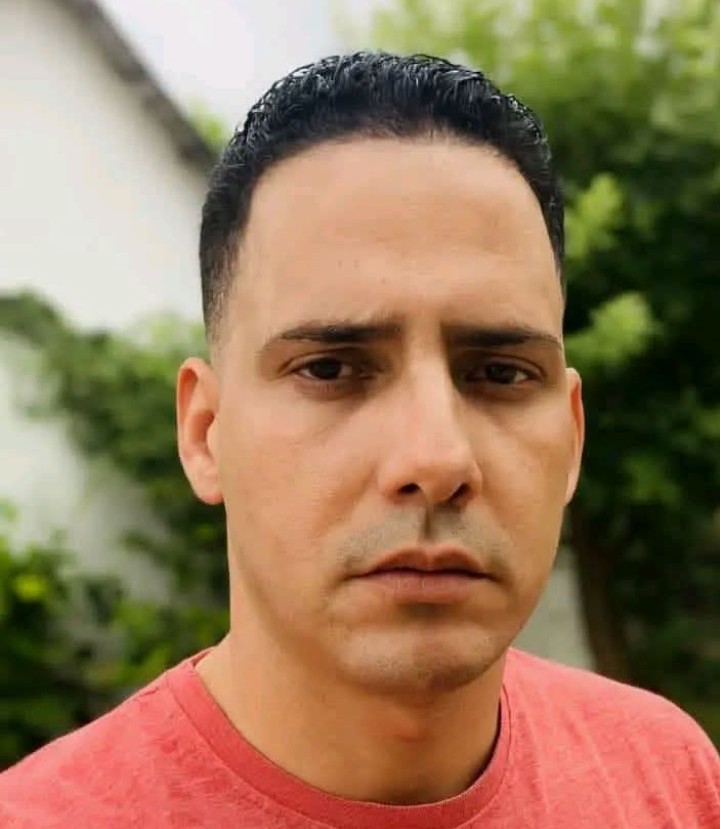 🇨🇺 No podemos olvidar a Yosvany Rosell Garcia, preso político que estuvo hospitalizado después de hacer una huelga de hambre por 40 dias. Exijo su liberación inmediata.