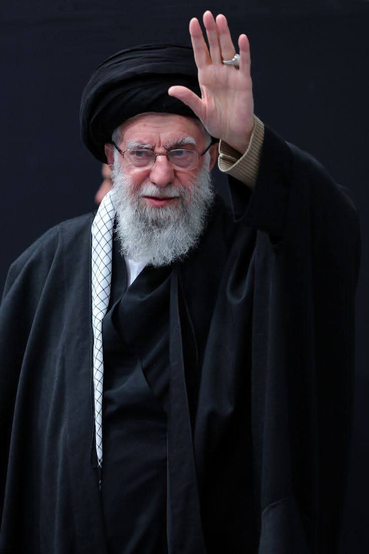 kazmi__07's tweet photo. Hayee 💔
SYED 🇮🇷
The  Greatest Leader of all time ...
RIP..
#Iran #Khamenei #IranWar #قاعدة_علي_السالم #SyedAliKhamenei #dubaiattack https://t.co/t6zuSkBZgz