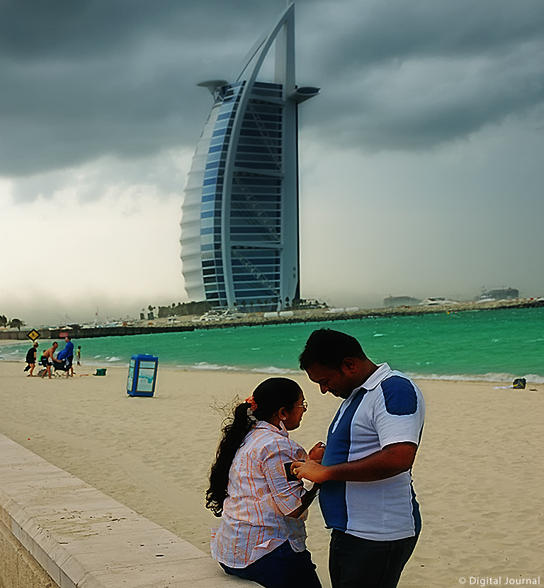 Iran strikes send VIP Dubai influencers 'back to reality' digitaljournal.com/world/iran-str…