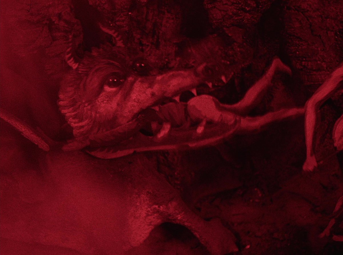 HauntedMovies's tweet photo. Häxan (1922) dir. Benjamin Christensen https://t.co/5HvLpaGYgn
