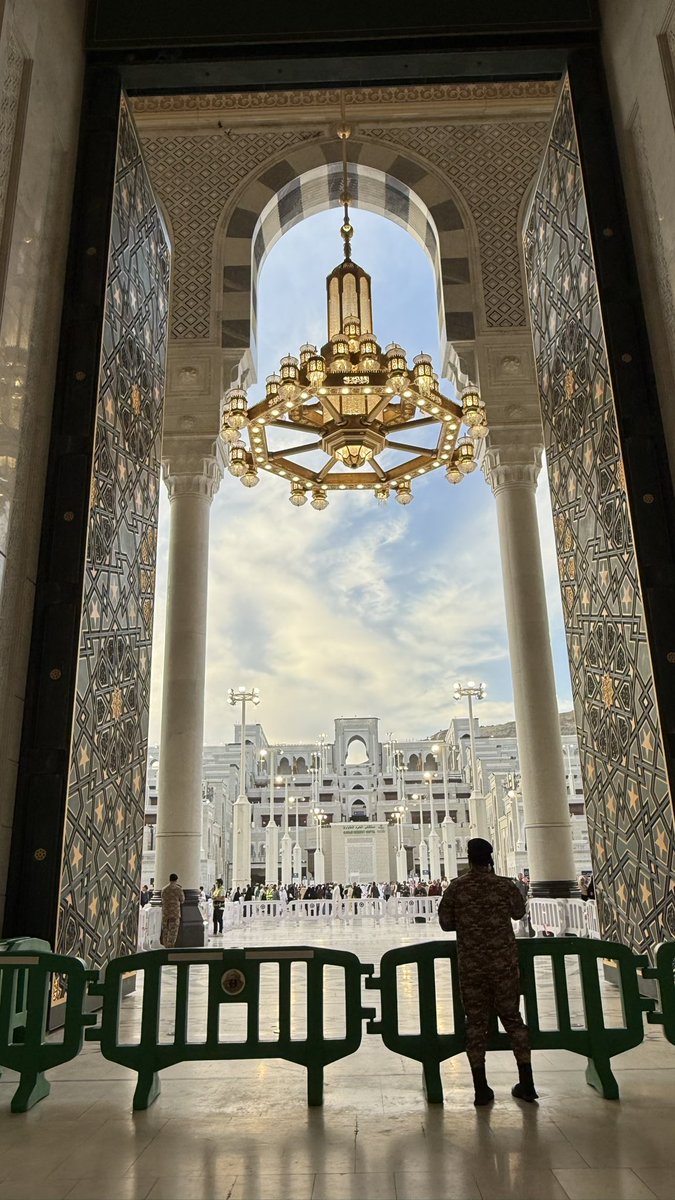 aisha_jaffari's tweet photo. ﴿ادْخُلُوهَا بِسَلَامٍ آمِنِينَ﴾

التوسعة السعودية الثالثة🇸🇦 https://t.co/yP9RxALJTX