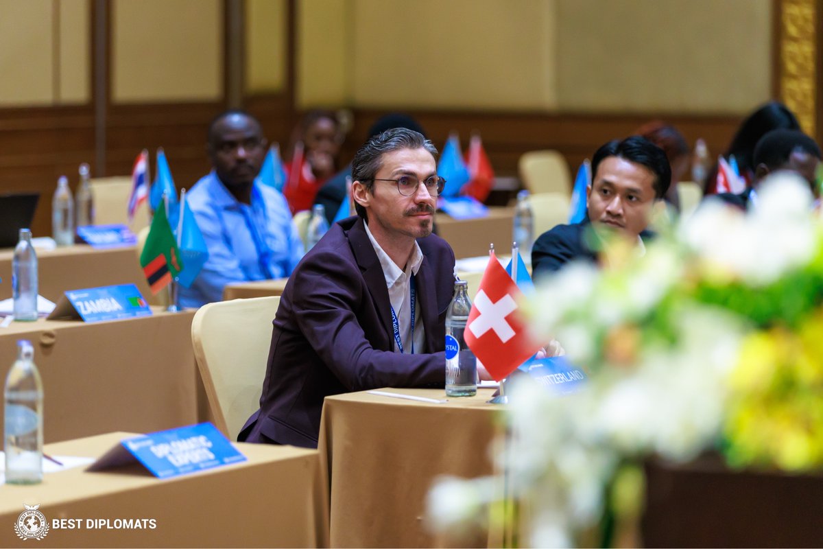 Best Diplomats tweet media