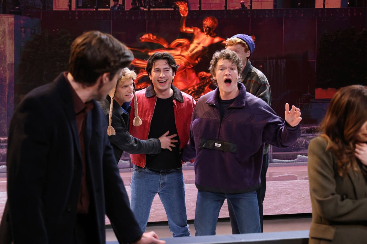 hudsonwupdates's tweet image. HD photos of Hudson Williams and Connor Storrie during SNL last night
