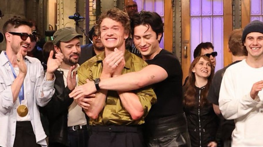 hudsonwupdates's tweet image. HD photos of Hudson Williams and Connor Storrie during SNL last night