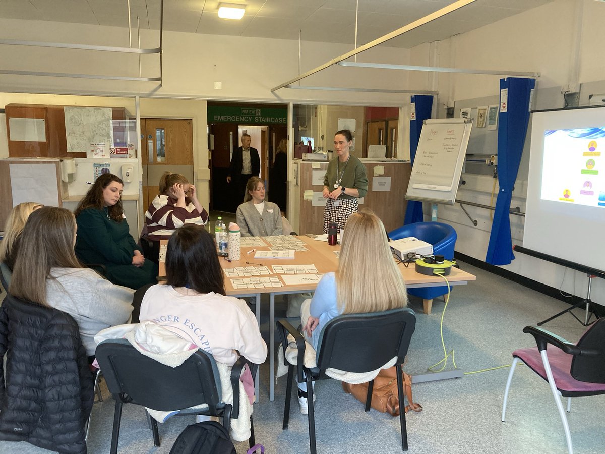 setrust's tweet photo. Our Practice Education Team have been busy supporting the development of #TeamSET 💙
From getting Open University students placement-ready to equipping our Midwifery Practice Assessors with the skills they need to support their students📖
Fantastic to see them thriving🌟 https://t.co/ztATZuLrTa