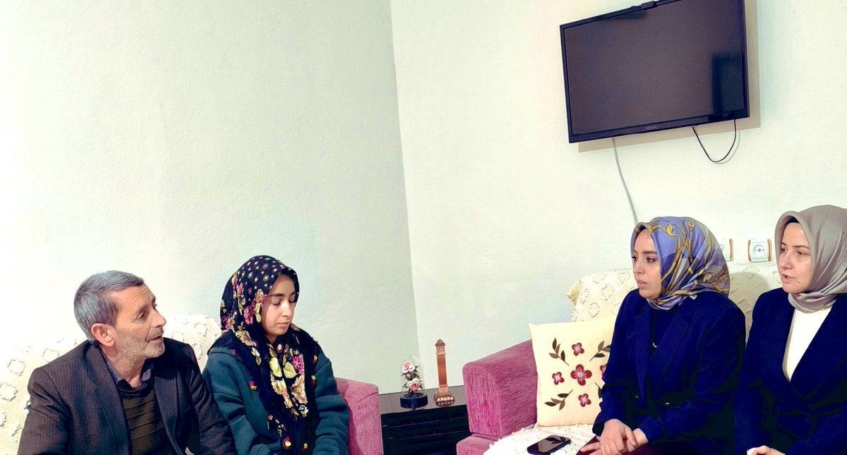 📍Bingöl - Genç

Yakın zamanda Tekirdağ’da görevi başındayken rahatsızlanarak hayatını kaybeden Piyade Er Yusuf Gönlüaçık’ın kıymetli ailesini ziyaret ettik.

Bu vesileyle, aziz şehitlerimize Allah’tan rahmet; kederli ailelerine sabır, metanet ve başsağlığı diliyoruz. Ruhları