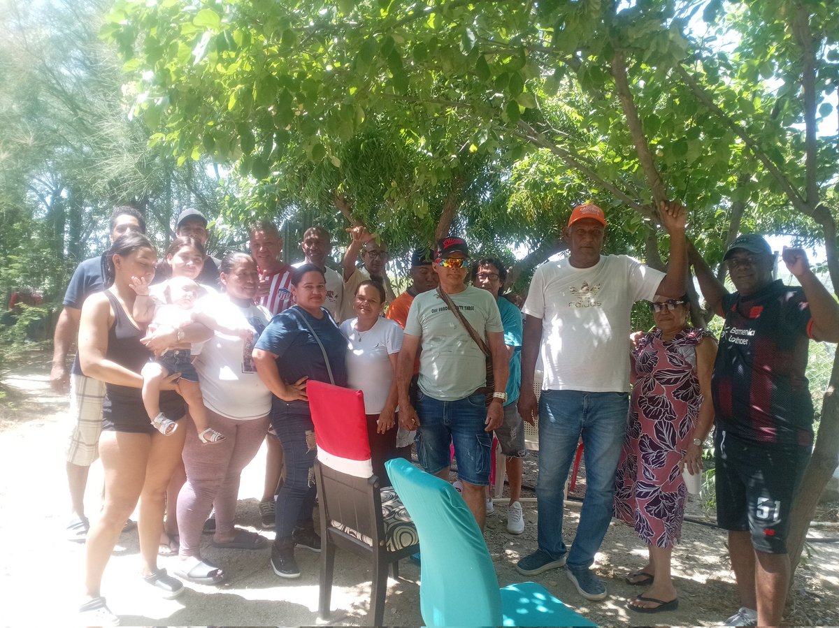 Aquí estamos con los de <a href="/carlosecaicedo/">Carlos Caicedo</a>