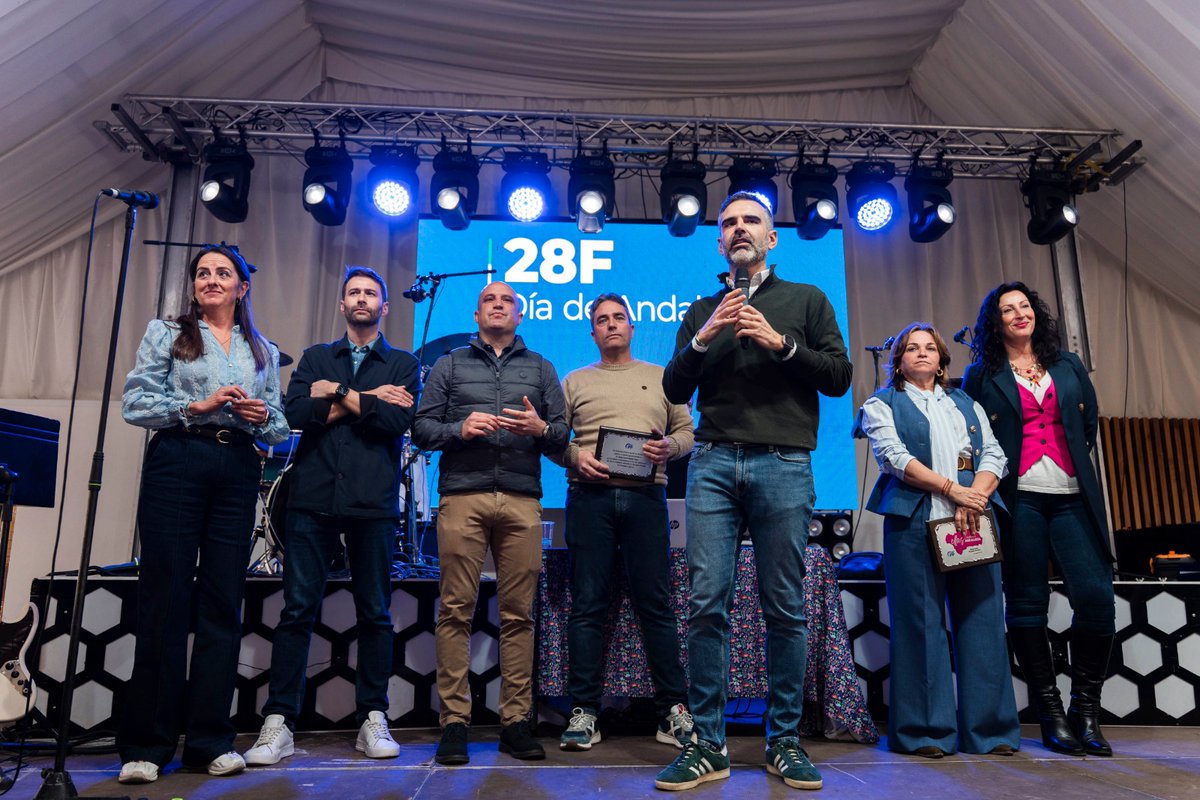 #DíadeAndalucía en #Almería 💚🤍💚

La familia del PP de Almería se une para celebrar el Día de Andalucía en una gran jornada de convivencia.