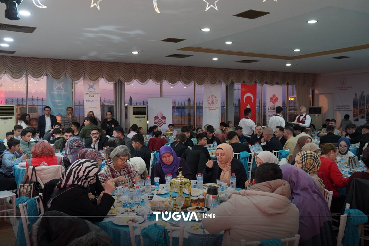 📍 Çocuk Aile İftarı

Ramazan’ın maneviyatını, aynı sofrada buluşmanın huzurunu ve çocuklarımızın neşesini birlikte yaşadığımız müstesna bir akşam oldu.

Aynı duada, aynı heyecanda buluştuğumuz bu güzel akşam kalplerimizde kıymetli bir iz bıraktı.