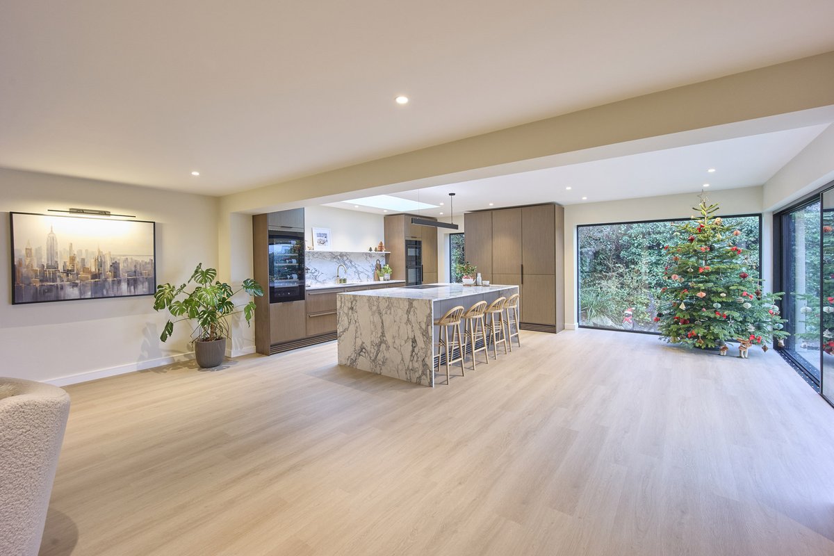 SpecifierSelect tweet media