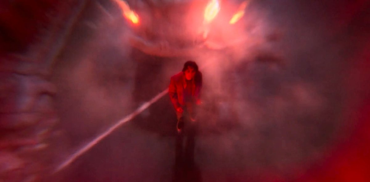 lowqualitynerd's tweet photo. hey so wtf is this shadow over mike and why have i just noticed it #lovewinsgate https://t.co/hyC2s09VyD