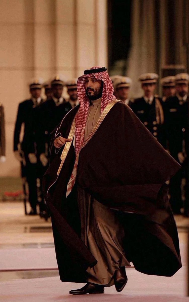 تقرير من CNN نقلاً عن مصادرها :

صاحب السمو الملكي الأمير #محمد_بن_سلمان ولي العهد رئيس مجلس الوزراء أصدر توجيهاته للقوات المسلحة #السعودية بأن تكون في حالة جاهزية وكاملة وإتخاذ الإجراءات اللازمة في حال تكرّرت الإعتداءات الإيرانية الغاشمة على الأراضي السعودية 🇸🇦