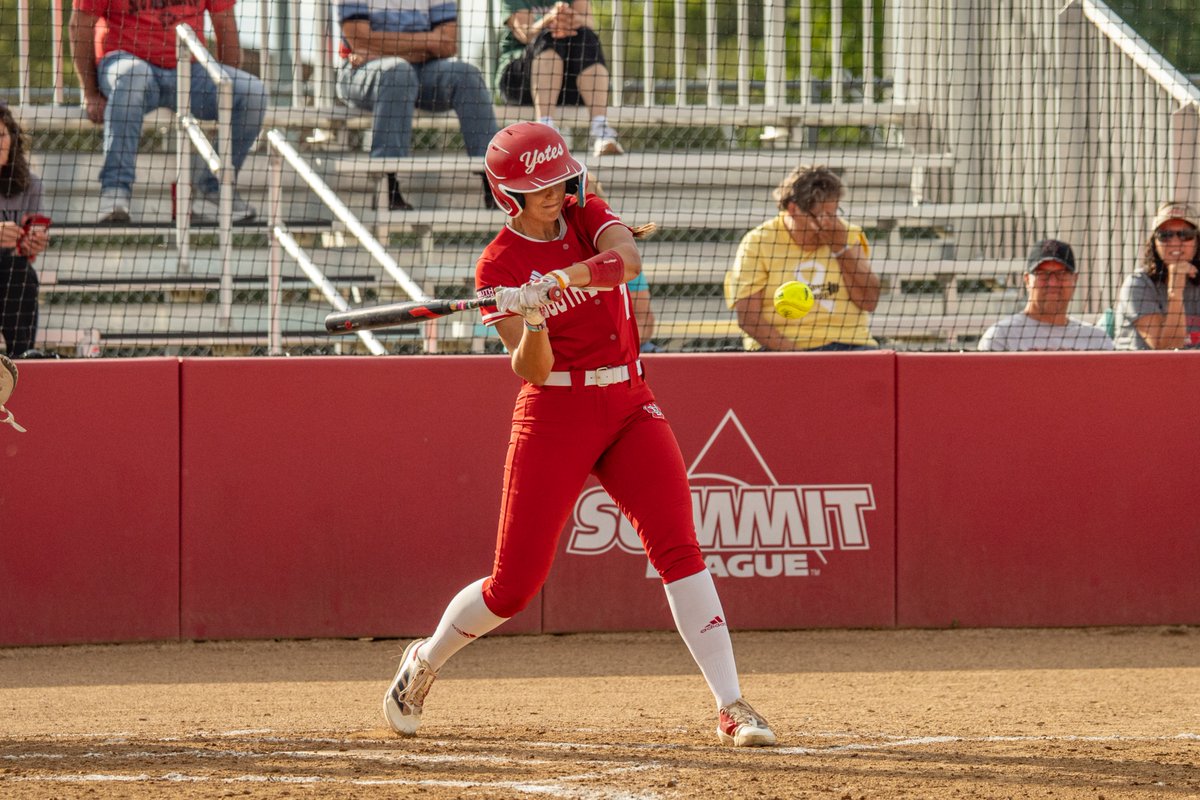 South Dakota Softball tweet media