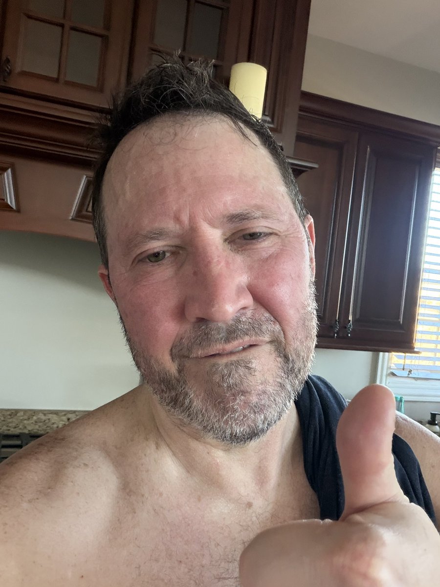 offedwinjames's tweet image. 200 -&amp;gt; 193. Don’t give up! Chase them goals and dreams. Nobody else is gonna do it for you! 1 hour @onepeloton. Thx Ally Love #peloton #ride #edwinjames