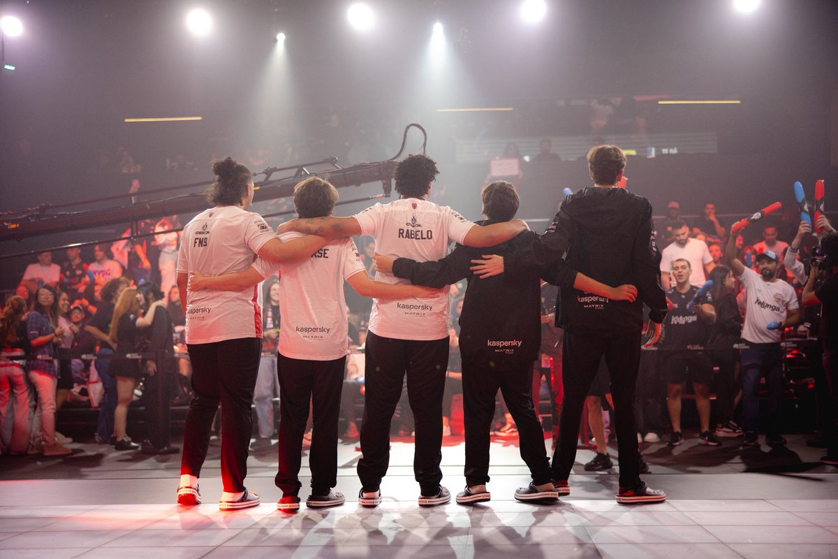 RED Canids Kalunga tweet media