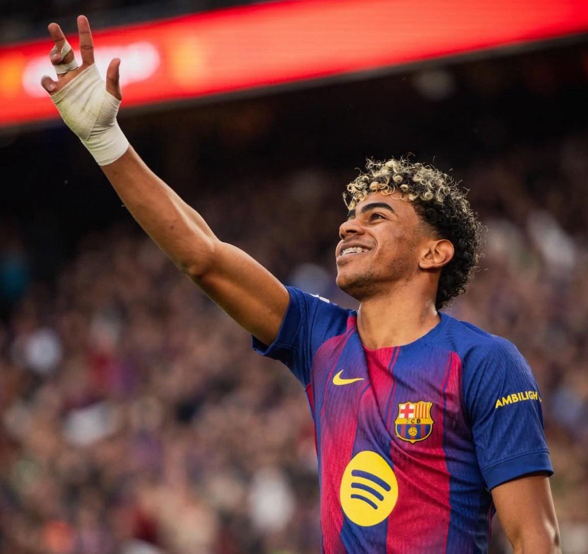 If the algorithm brings this to your TL, let's be mutuals