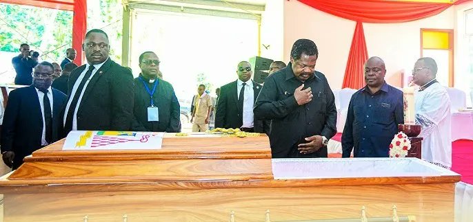 Chahali's tweet photo. #UjasusiBlog just broke one of Tanzania's biggest political stories: VP Nchimbi publicly broke with President Samia at Cardinal Pengo's funeral, calling for pluralism while she tightens authoritarian control. This is MAJOR. 🚨 #Ujasusi #AfricanIntelligence #Tanzania https://t.co/Vzh01if9zZ