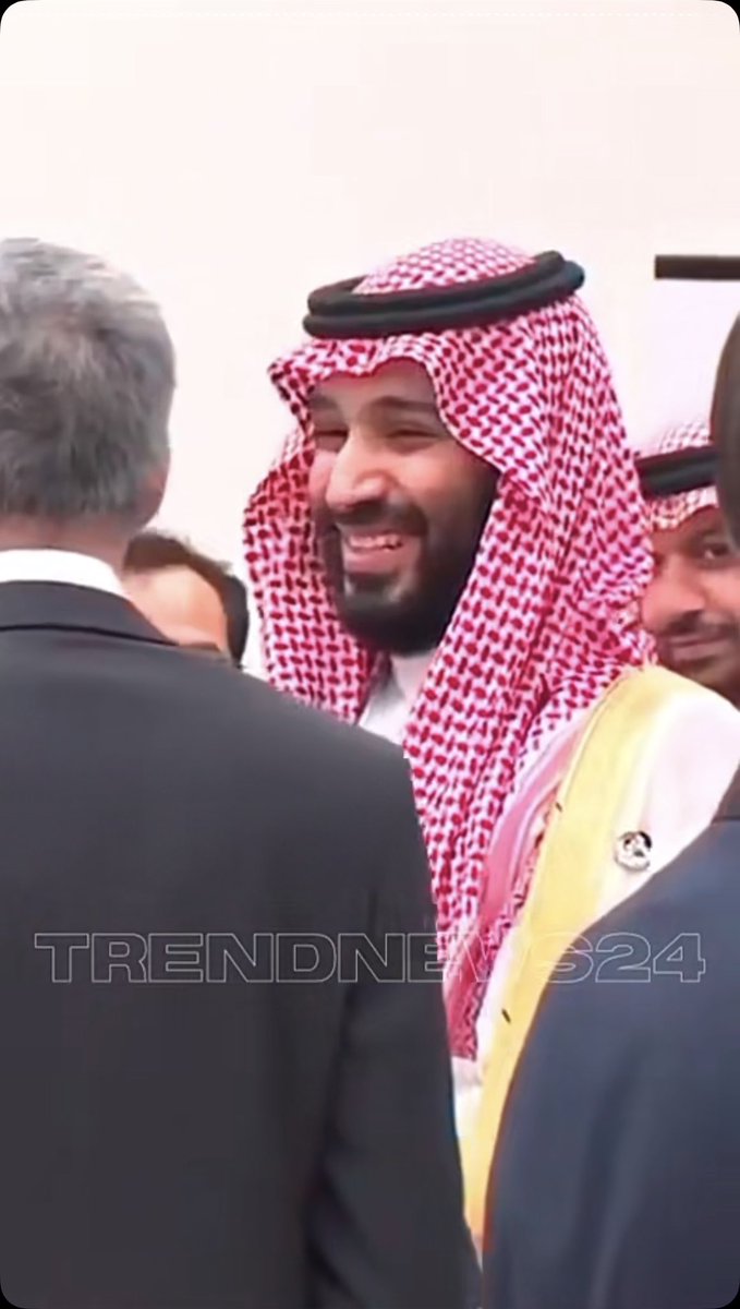 f_3__f's tweet photo. من أجمل ما رأيت اليوم،
تدوم الضحكة يابو سلمان 

#محمد_بن_سلمان 
#اللهم_احفظ_السعودية  🇸🇦 https://t.co/BGCzZVrKsc