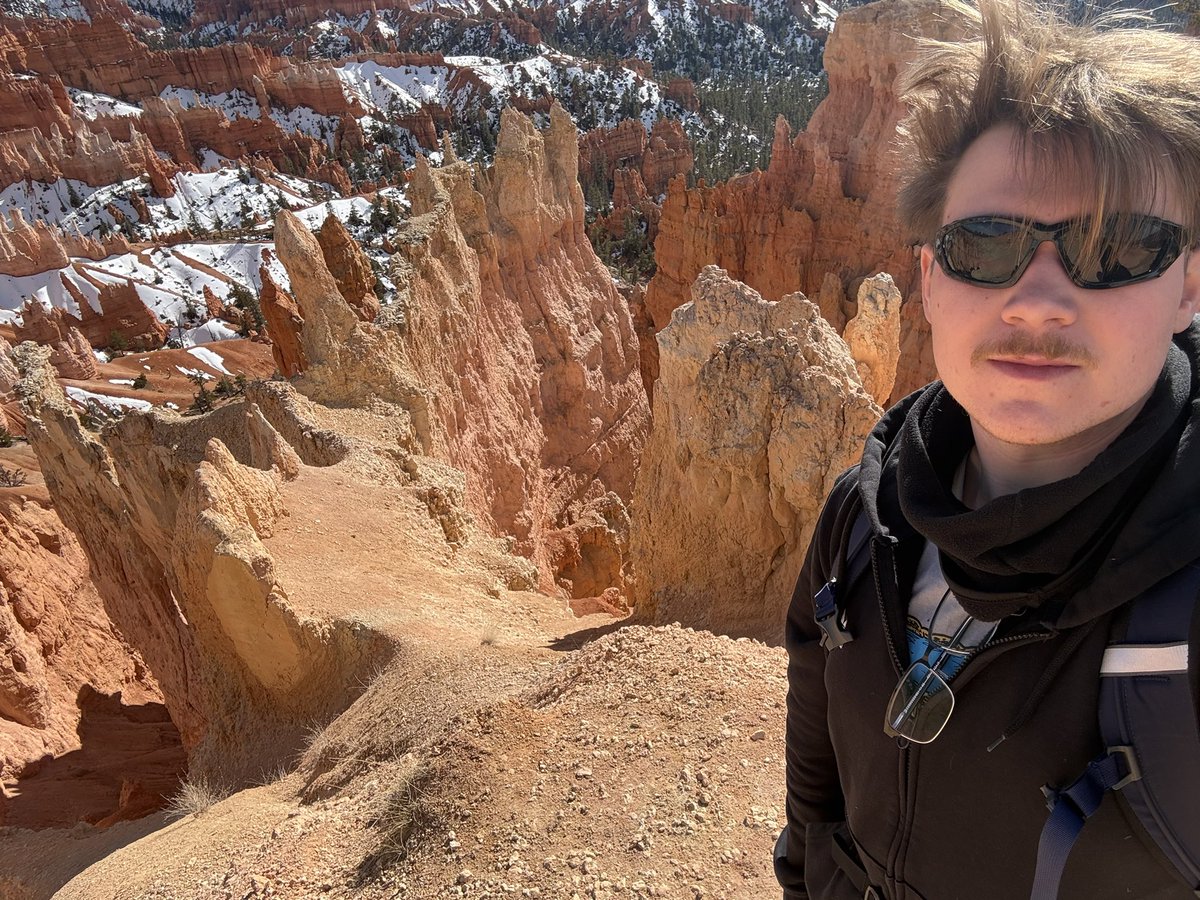 dalee^,^ tweet media