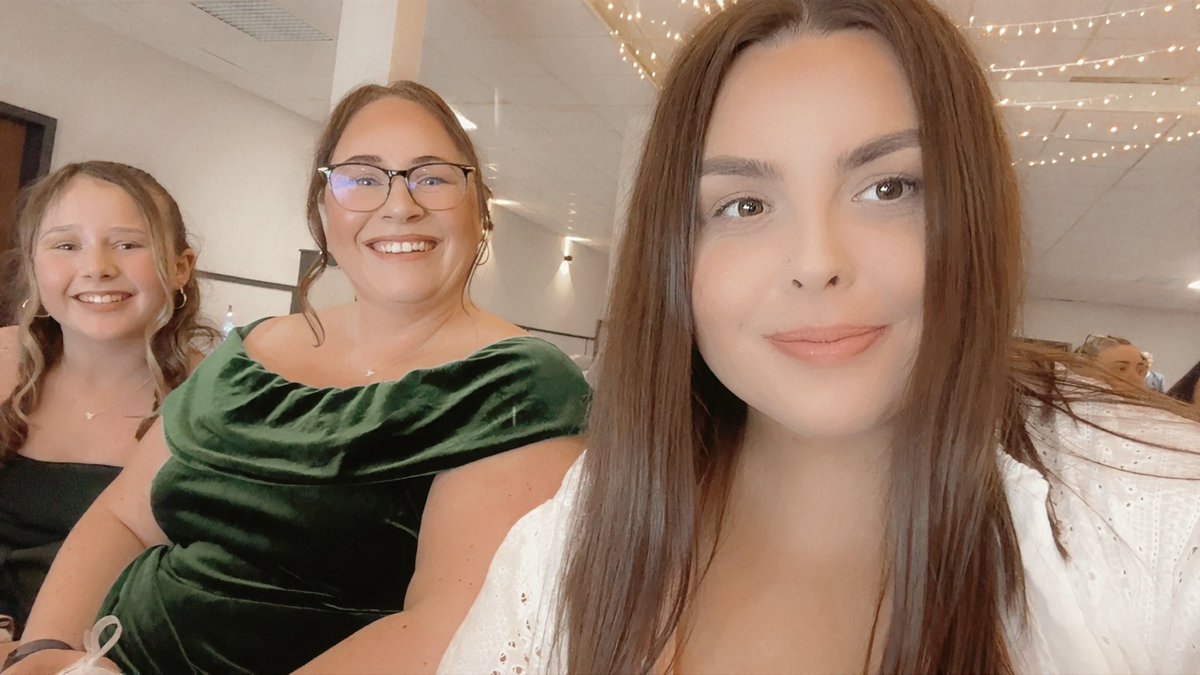 HannahJDavidson's tweet photo. Celebrating Mr &amp; Mrs Haldane yesterday. Most proudest big cousin ❤️ https://t.co/0SeLNceFBj