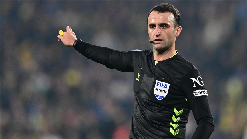 Antalyaspor - Fenerbahçe maçının hakemi Alper Akarsu ve VAR koltuğundaki Atilla Karaoğlan net bir kanıtlanabilir penaltıyı vermeyerek maçın sonucuna direkt etki ettiler.

#ANTvFB