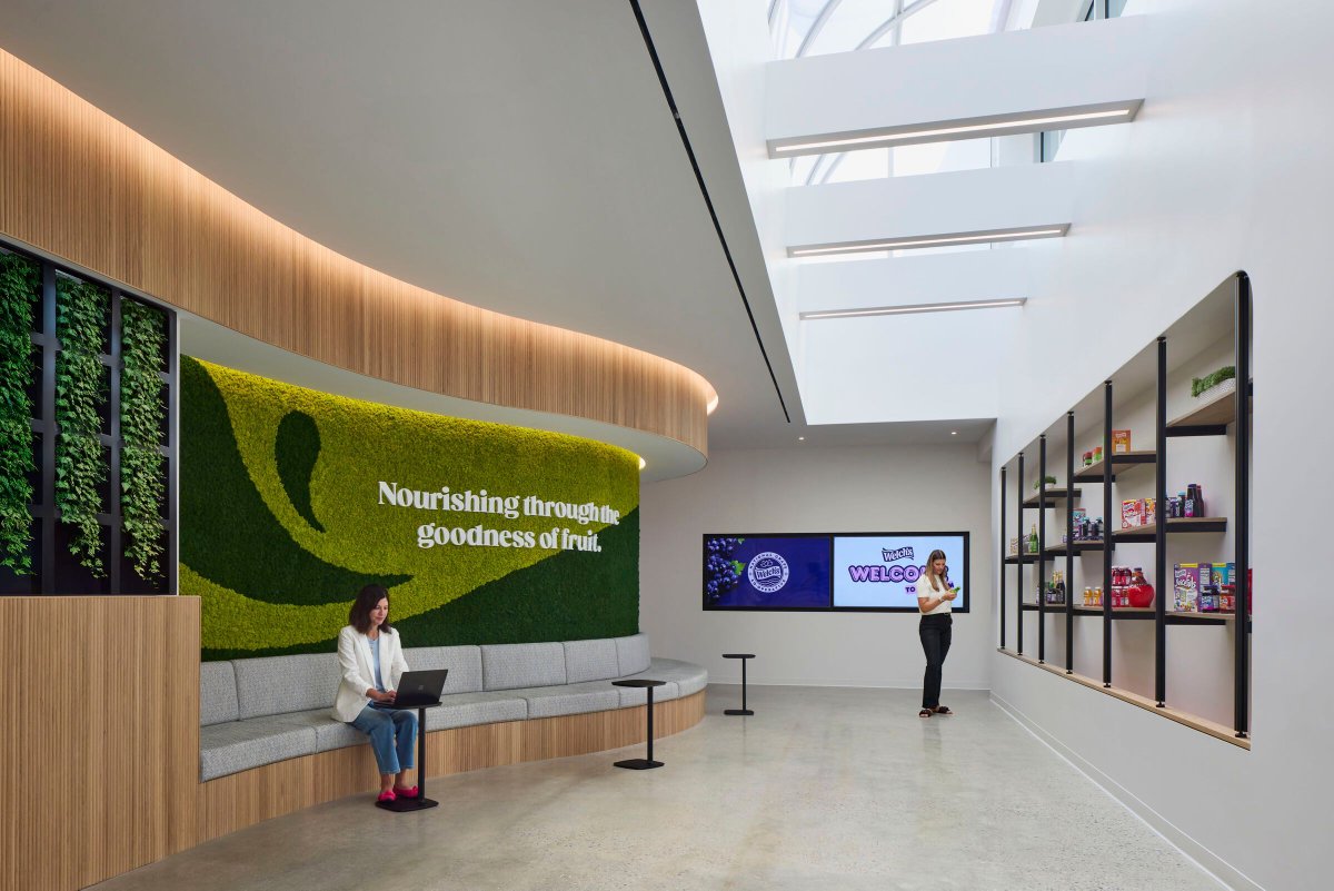 Archello's tweet image. SGA designs Welch’s Headquarters as an integrated office-lab workplace where flexible lab modules, scalable service infrastructure, and interior glazing support research visibility
archello.com/project/welchs… 

#FlexibleLabs #WorkplaceDesign #SustainableInteriors