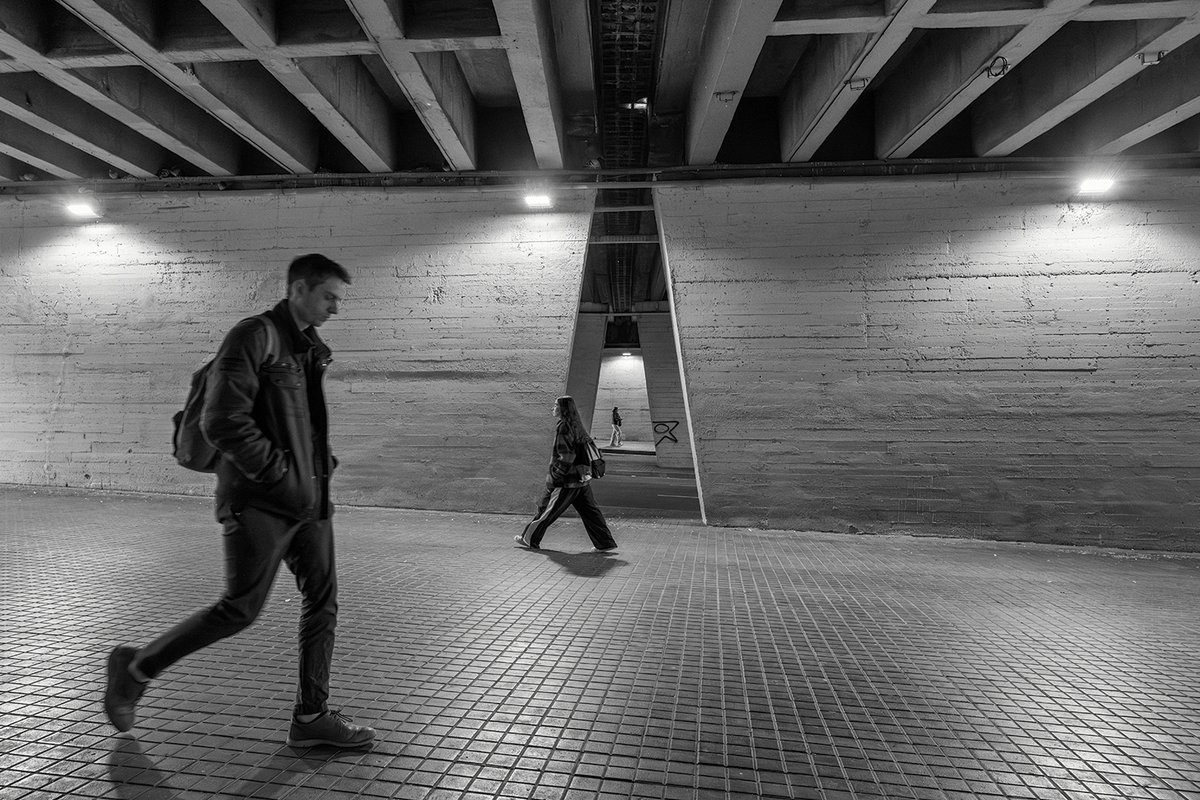 Soledats.
Badalona, febrer 2026.
<a href="/MuseuBdn/">Museu de Badalona</a> <a href="/petroliedicions/">Pont del Petroli Edicions</a> <a href="/fujifilm_es/">Fujifilm España</a> <a href="/SigmaPhotoSpain/">SIGMA Spain</a>