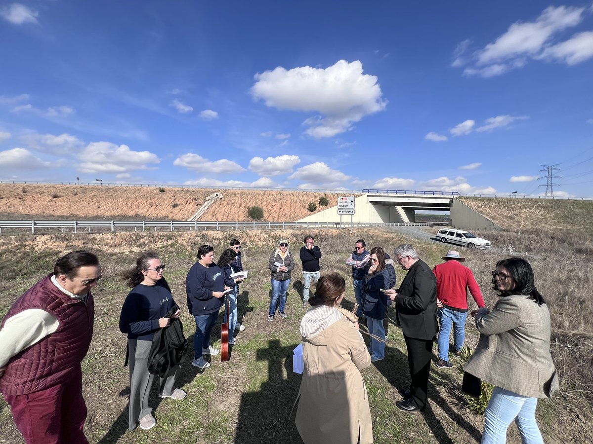 Un grupo de congregantes de Talavera de la Reina han adecentado, una vez más, el lugar donde fue asesinado el beato Liberio González, en Barcience. Después rezando un viacrucis, escrito por el mártir, han celebrado la Eucaristía en la Colegiata de Torrijos.