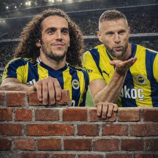 Zeyna⚡ tweet media