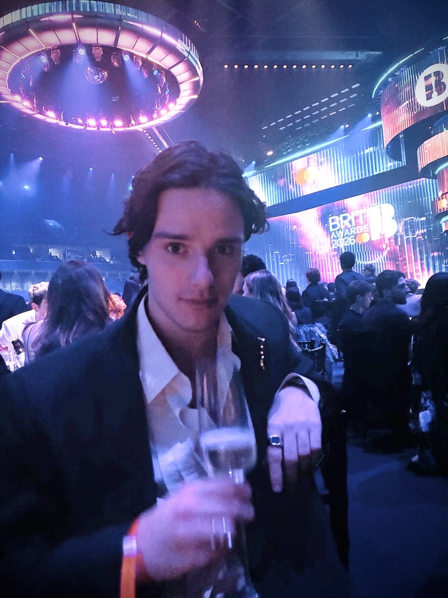 Harry Collett tweet media