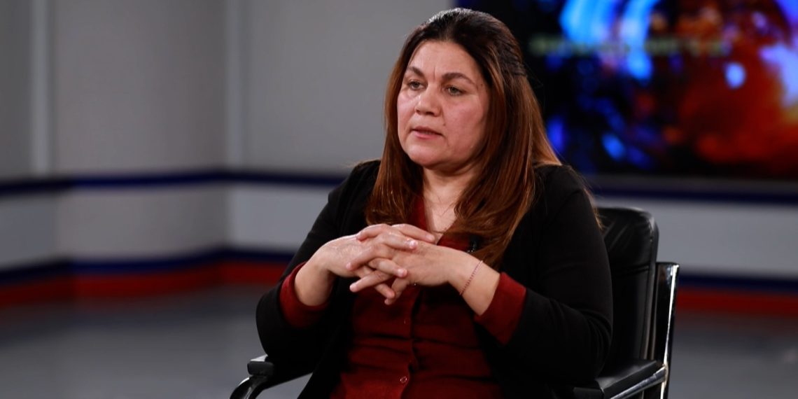 RojavaNetwork's tweet photo. Fawza Youssef, member of the Presidential Council of the PYD:

-The oppressive regime in Iran has executed hundreds of young men and women from Kurdistan. A regime that oppresses its people cannot achieve a strategic victory.

-It is time for the Kurds in Rojhilatê Kurdistanê to unite their voice and demand their rights, which they have long been deprived of.

-This is also a historic opportunity for women to achieve the "Jin, Jîyan, Azadî" revolution.