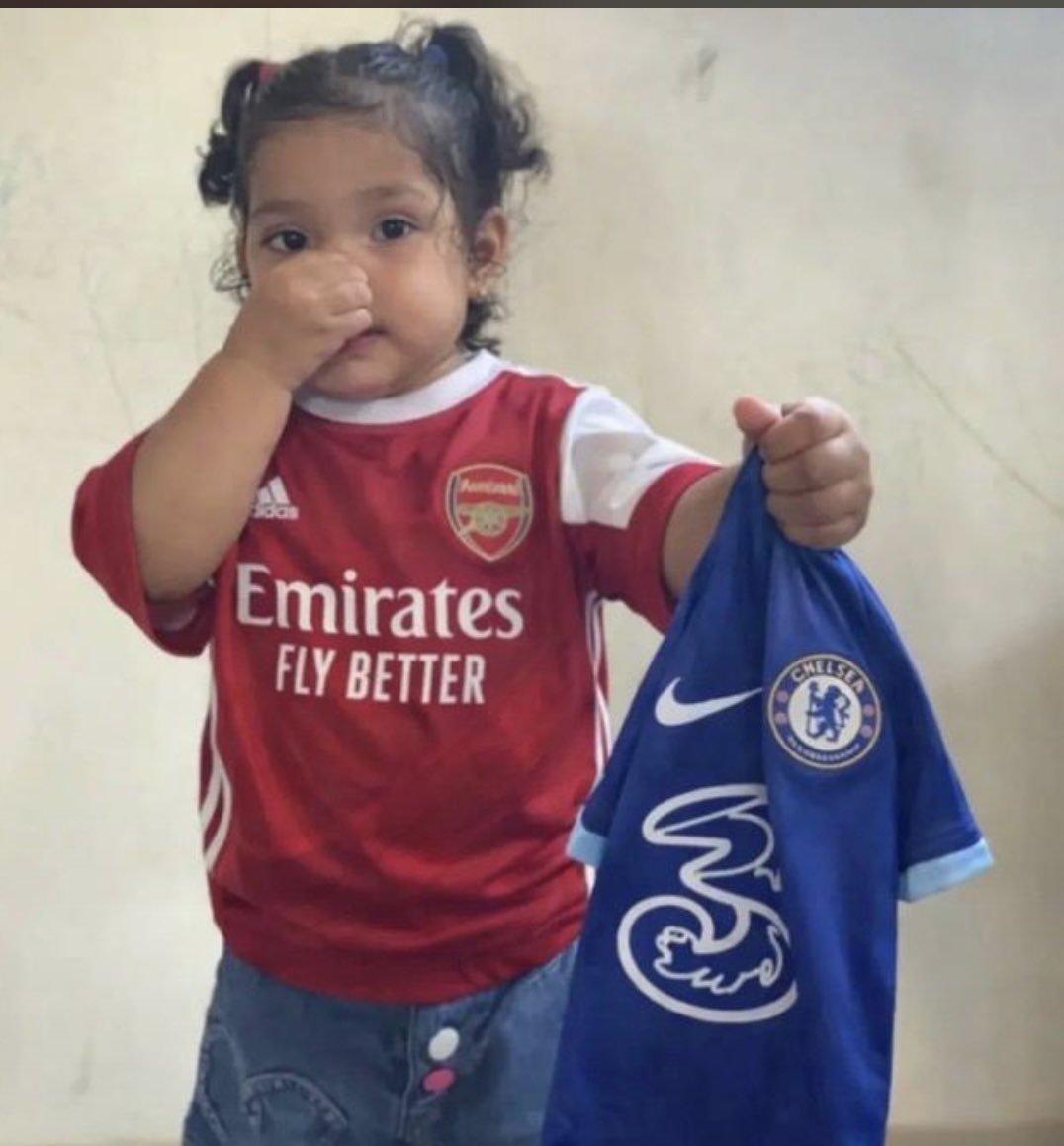 Ebunoluwa (@thepetitegirly3) on Twitter photo 