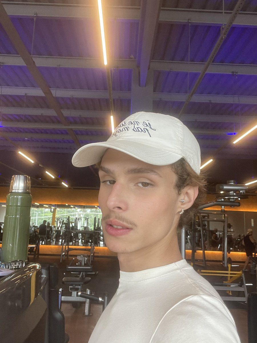 the life of fefe❤️‍🔥 tweet media