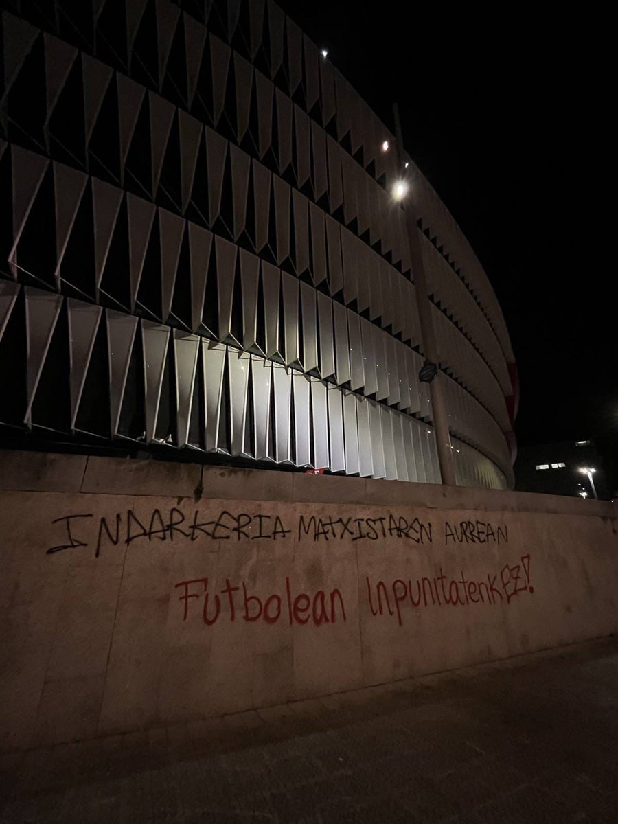 Indarkeria matxistaren aurrean ezin da egon isiltasunik, ezta konplizitaterik ere. Dirua, ospea edo ezkutua ezin dira inoren babesleku izan.

Matxismoaren aurrean 
Futbolean inpunitaterik ez!