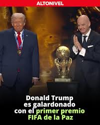 A Rusia la FIFA lo saca del mundial por Ucrania.
A Trump le dan el premio FIFA de la paz aunque haya bombardeado a 8 países 

<a href="/FIFAWorldCup/">FIFA World Cup</a>  no van a sacar a EEUU del mundial? 

No le van a quitar las sedes y pondrán en riesgo de atentados a los asistentes ?
FIFA complice