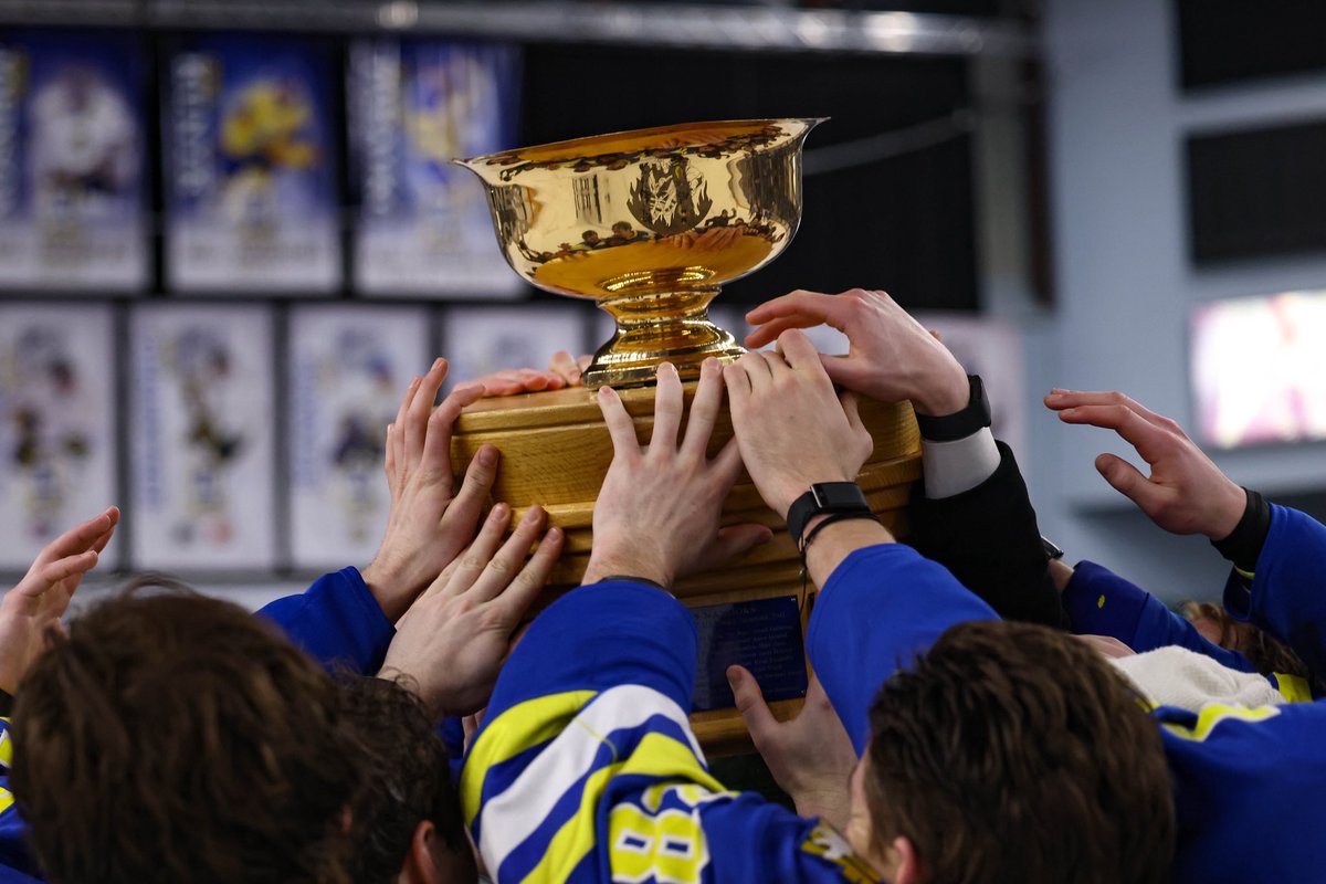 NanooksHockey's tweet photo. Home is where the cup stays1️⃣5️⃣ https://t.co/2d5rJMqPwO