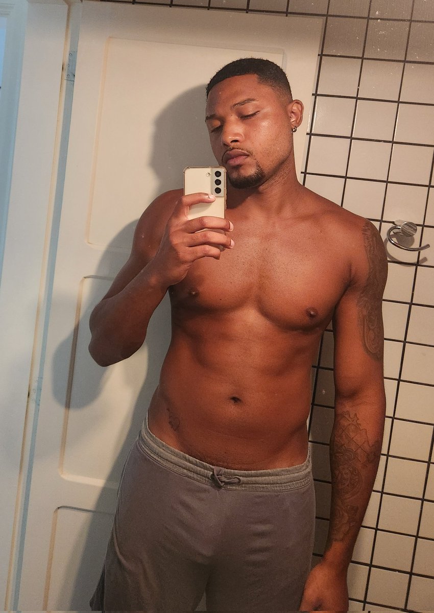 😴