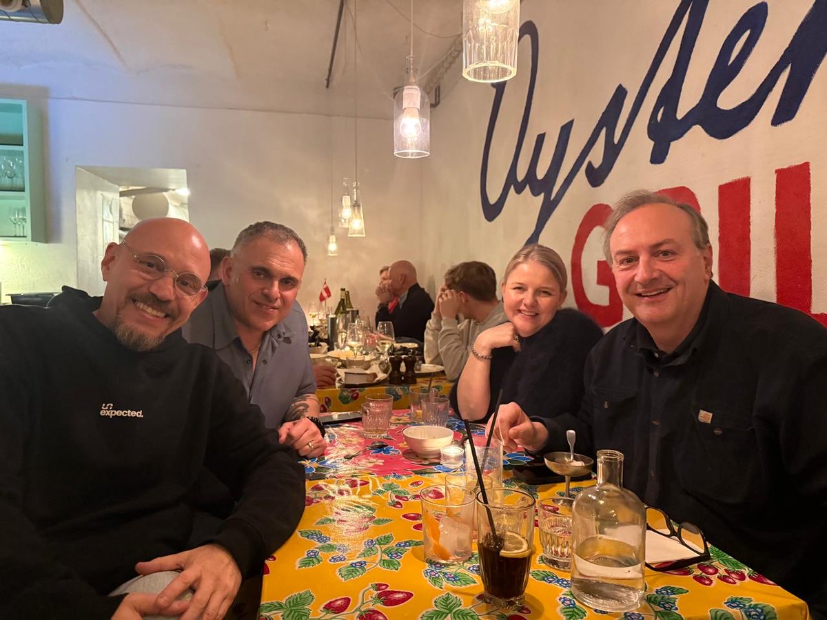 leitaomd's tweet photo. Celebrating my great friend becoming the new editor in chief for IJGC! https://t.co/IHnmZz33Jc