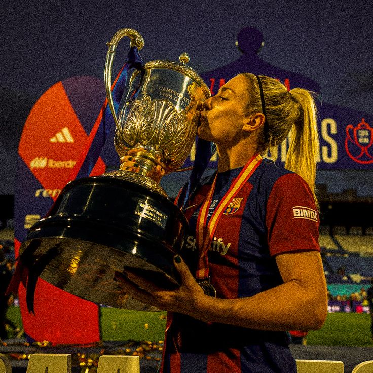 Lo que Alexia Putellas ha hecho por el fútbol femenino va mucho más allá de los títulos. Es el espejo donde se miran miles de niñas hoy en día