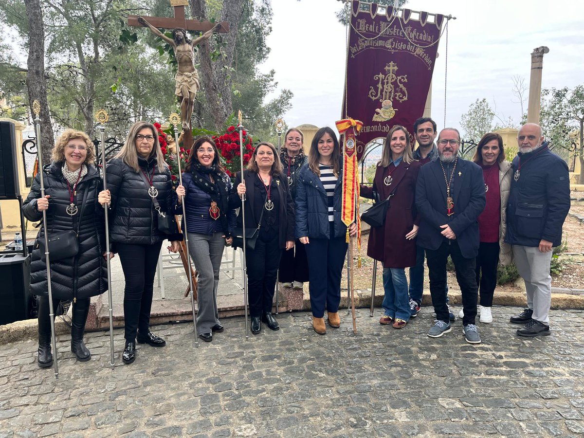 🐛 BENDICIÓN DE LA SIMIENTE 🐛

🫂 Un año más, el Perdón acompañó a nuestros hermanos <a href="/PerdonLaAlberca/">Cofradia Stmo. Cristo del Perdón</a> en la Bendición de la Simiente con una representación de la Hermandad de La Verónica y de la Junta de Gobierno.

#NazarenosdelPerdón ♥️🖤
#CuaresmaMurcia 🕯️
#SSantaMurcia ✝️