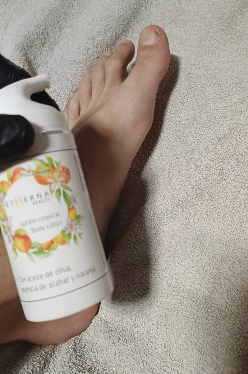 FeetSnapNatural's tweet photo. New cream video at 18:00 on: https://t.co/wk2ST5aV3R

#sexyfeet #feet #feetpics #feetlovers #feetmodel  #feetfetishworld #feetfetish #toes https://t.co/Udew6WsAgy