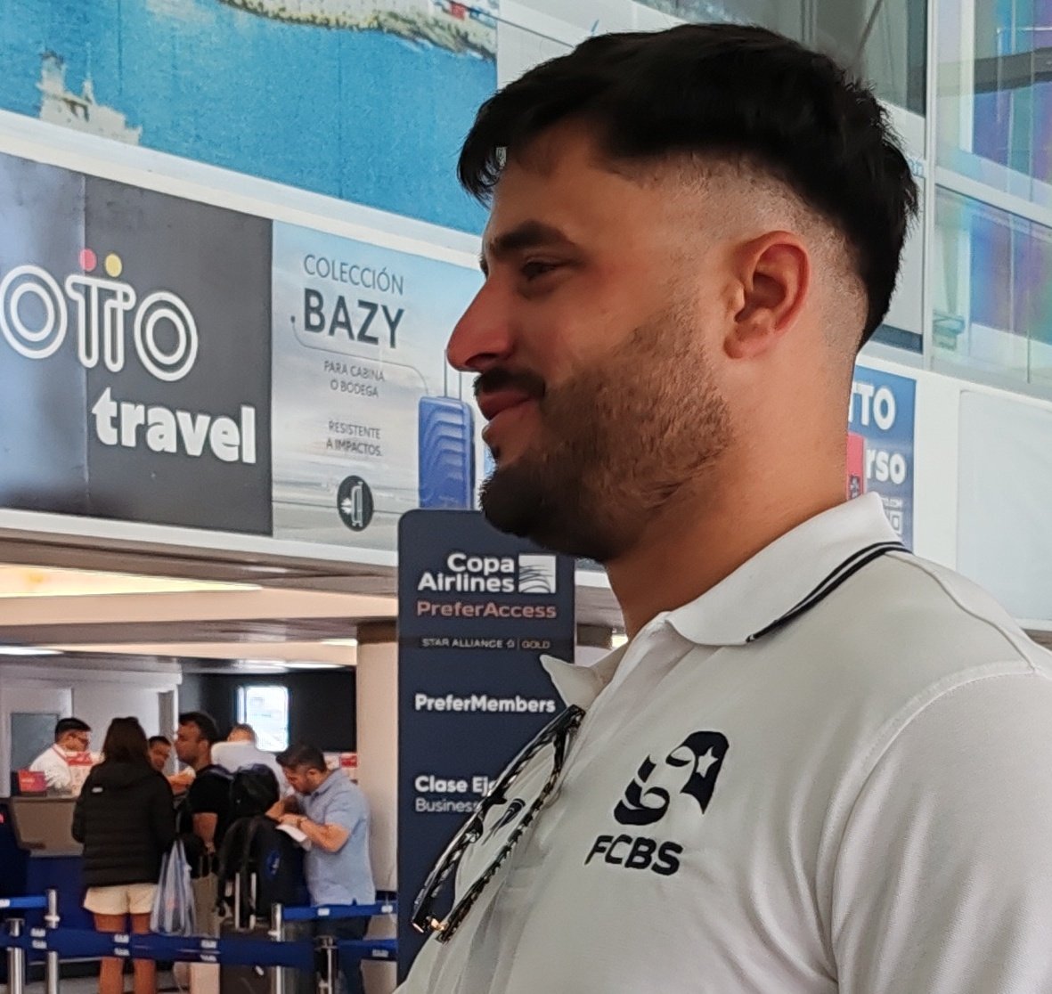 #Beisbol/ Horas después de que lo hiciera un primer grupo, iniciaron viaje hacia Arizona los restantes miembros del #elCubaClasico asistentes al tope de preparación contra Nicaragua.
#Cuba #BeisbolCubano